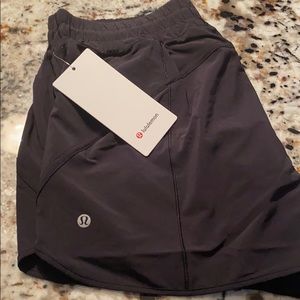 Woman’s Authentic Lululemon Clothing!